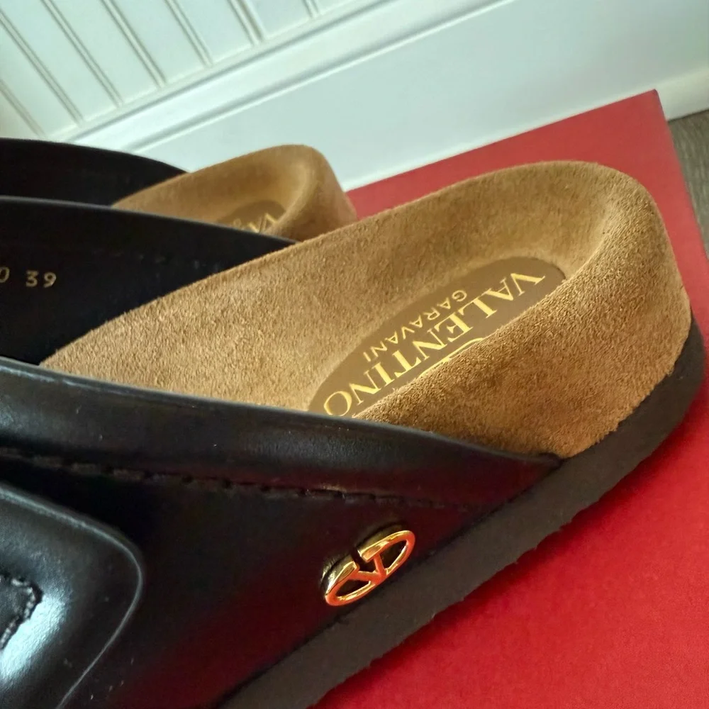 ❗️SOLD❗️Valentino Garavani Fussfriend double-strap leather slides buckle sandals - Picture 7 of 10